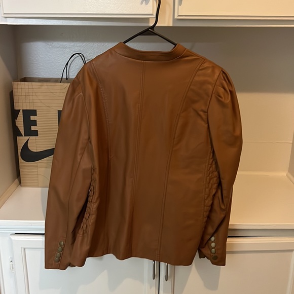 Avenue jacket - Picture 2 of 4